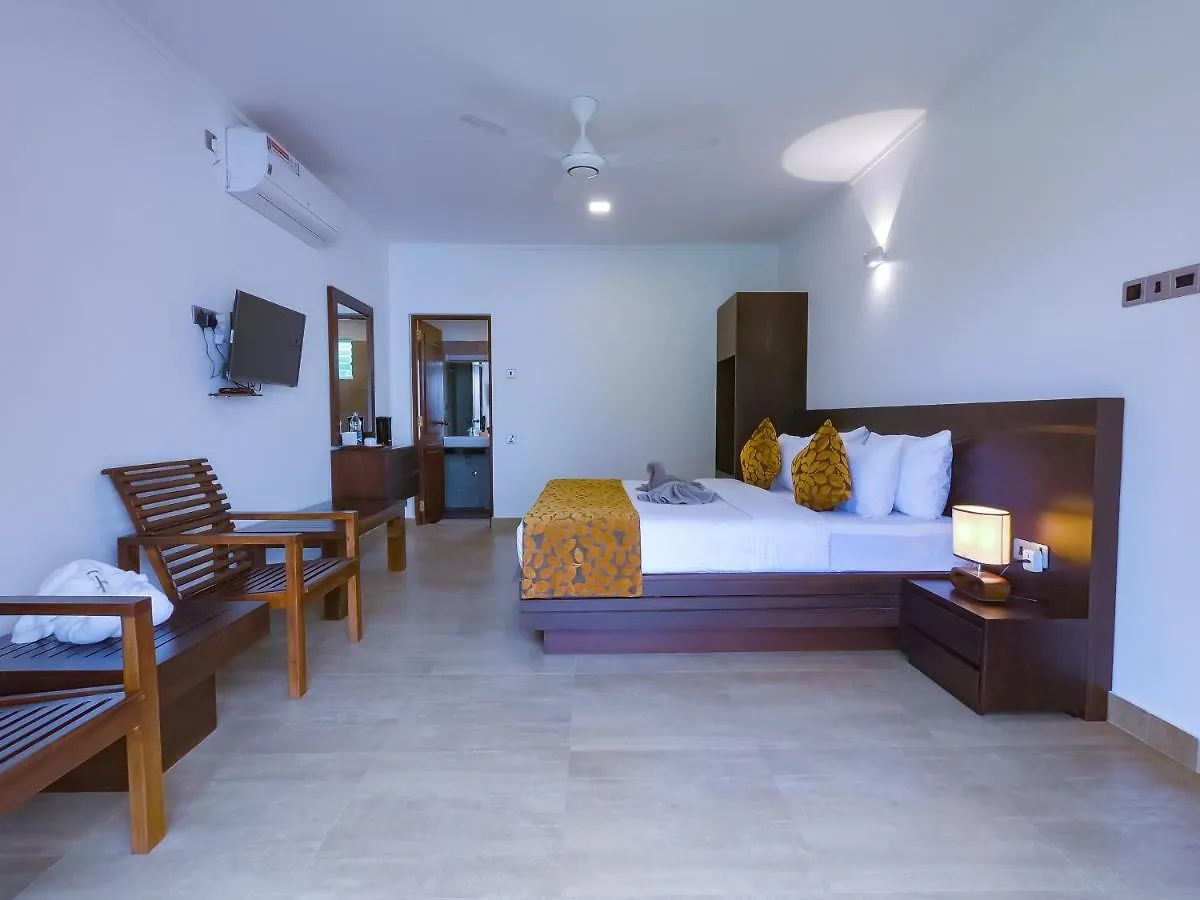 Bony'S Holiday Inn Negombo